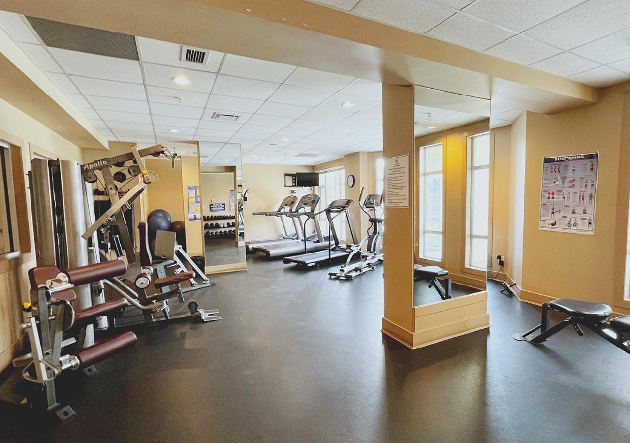 Downtown Waterfront Kelowna Oasis Newly Renovated 2Bed 2Bath Apartment Exterior photo