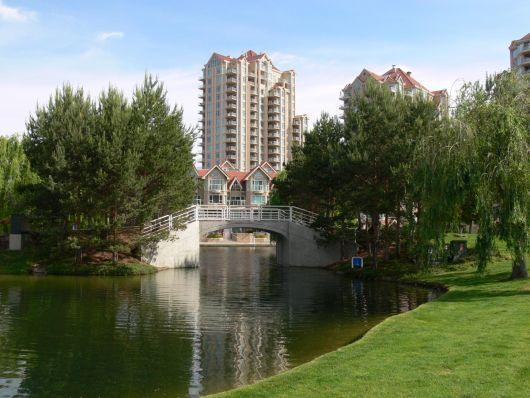 Downtown Waterfront Kelowna Oasis Newly Renovated 2Bed 2Bath Apartment Exterior photo